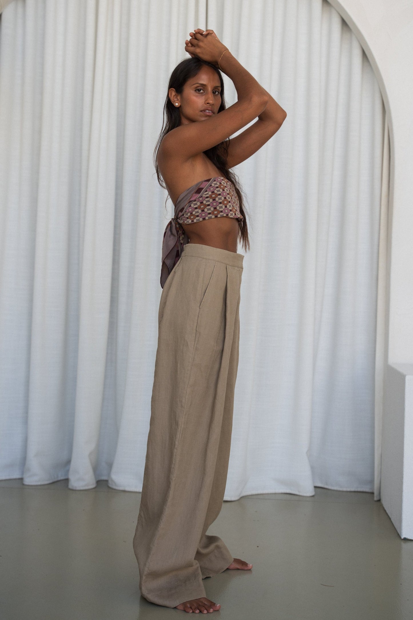 Oli Taupe Linen Pants