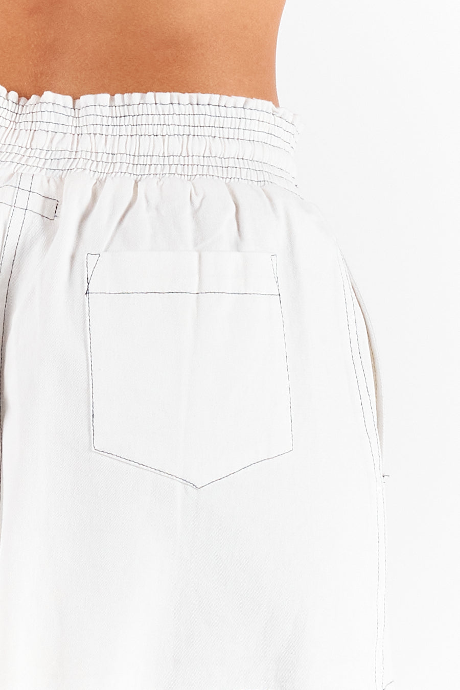 Rubyyaya Pula Short White