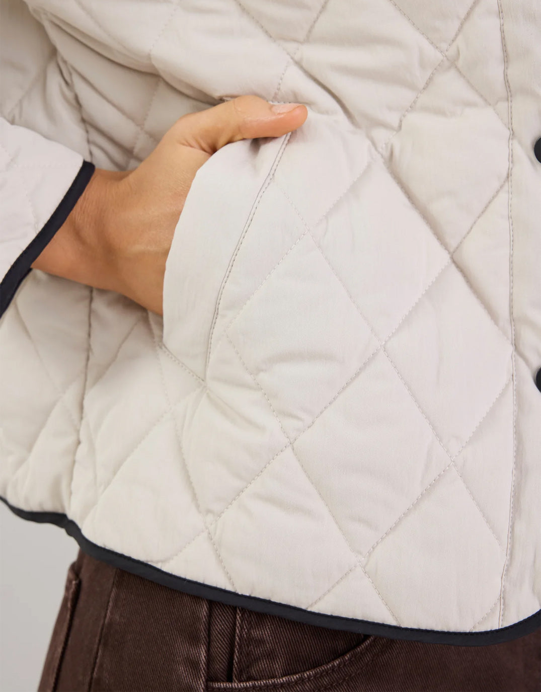 Apex Collarless Quilted Contrast Piping Puffer Jacket - Bone