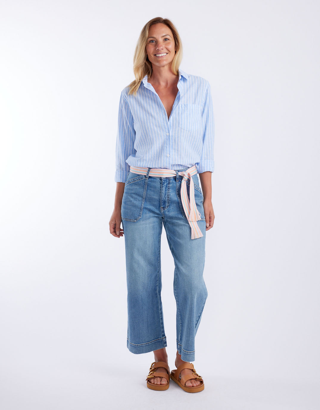 Catalina Cropped Wide Leg Jeans - Mid Wash