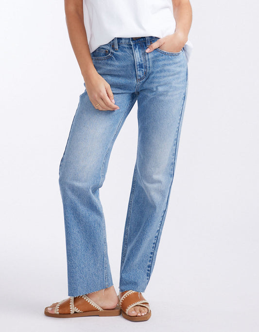 Charlotte Straight Leg Jean - Mid Wash