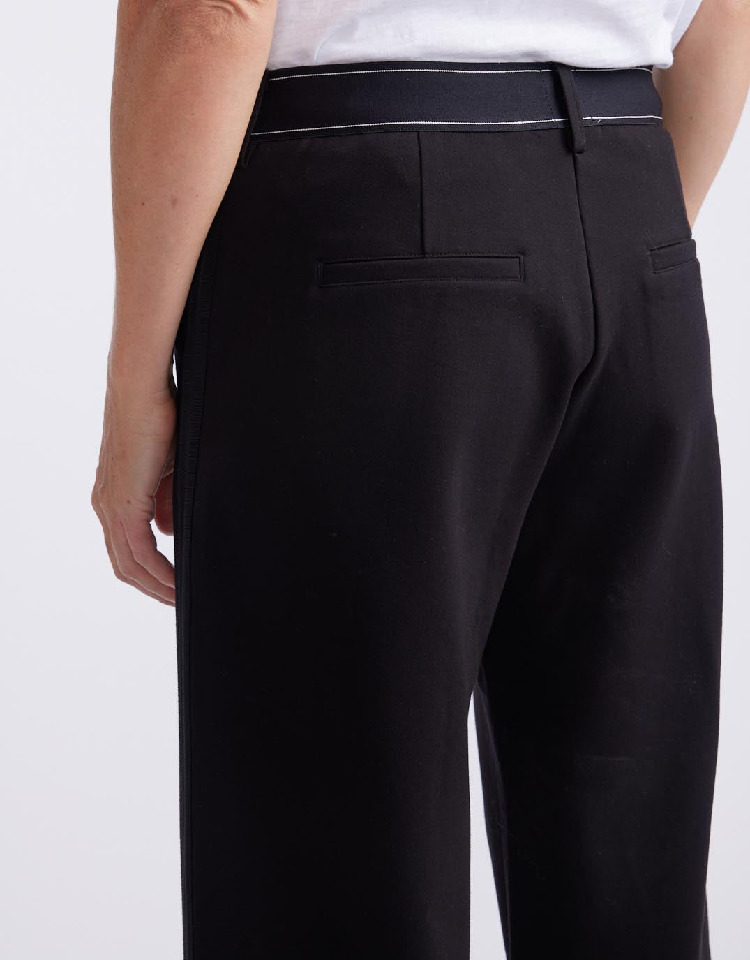 Effortless Ponte Pant - Black/Black