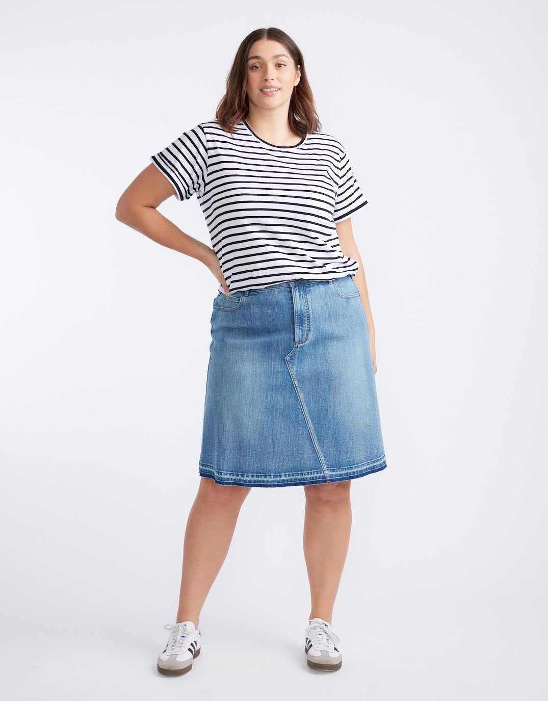 Holly Denim Skirt - Mid Wash